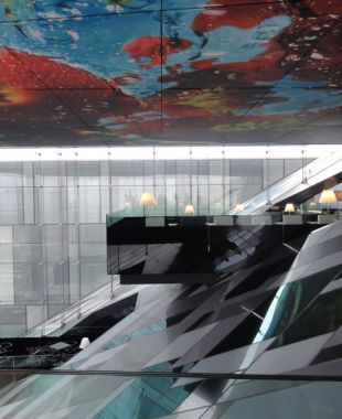 architecture: Jean Nouvel <br> ceiling: Pipilotti Rist <br>© photo: SB